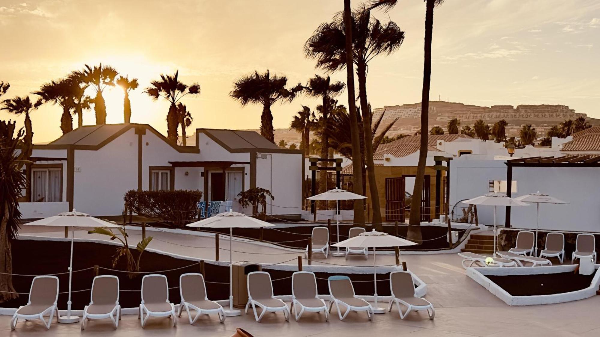 Caleta Dorada Aparthotel 3*