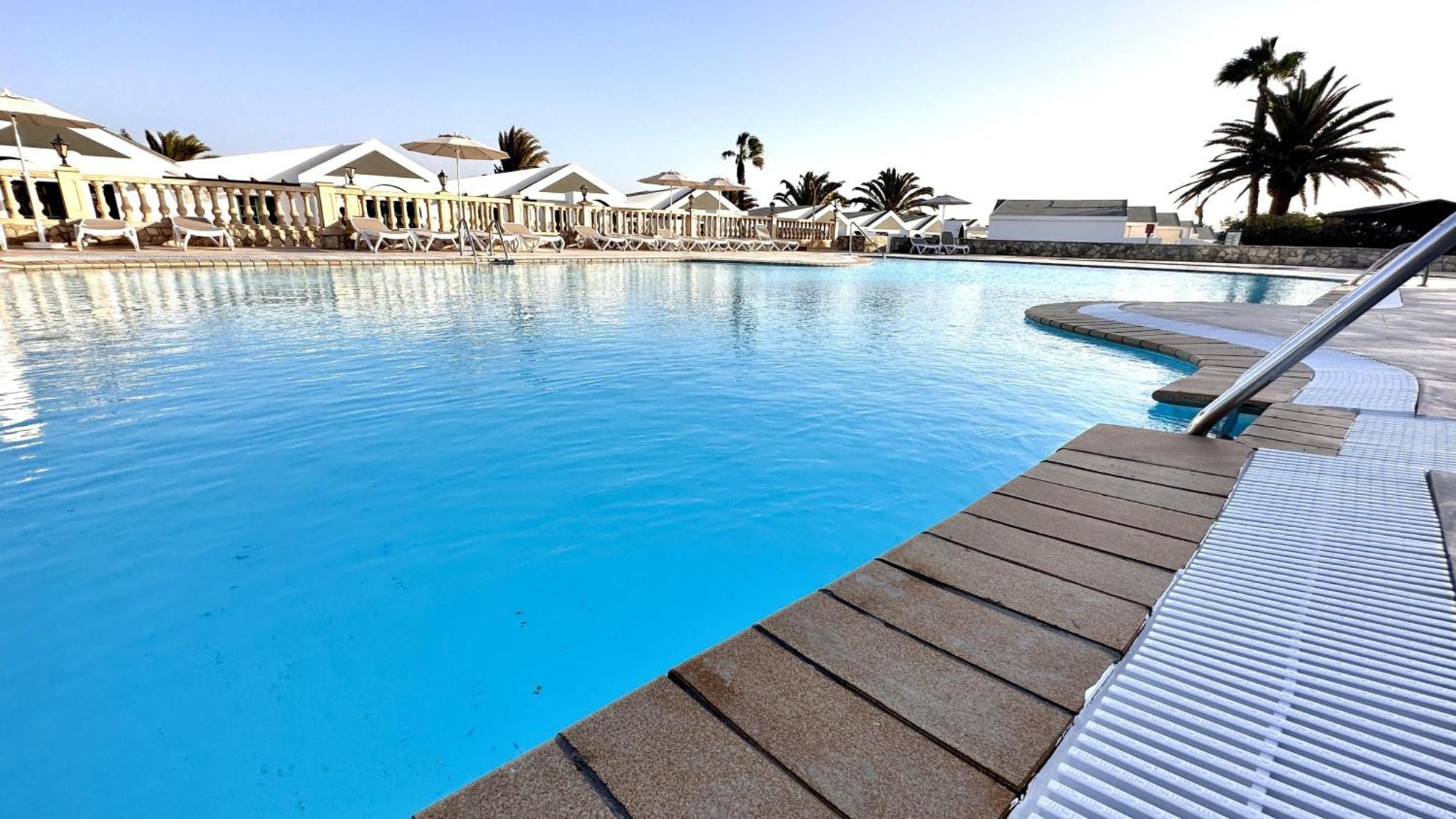 Aparthotel Caleta Dorada
