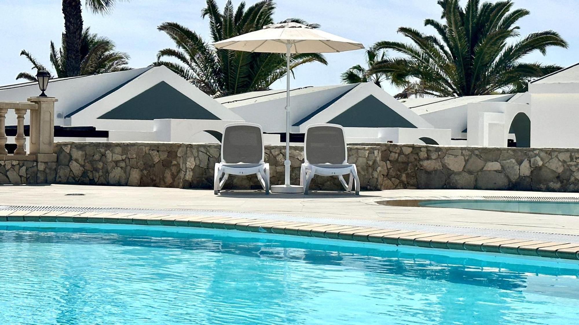 Aparthotel Caleta Dorada 3*